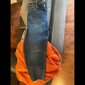 Gap Pants fit like mom look